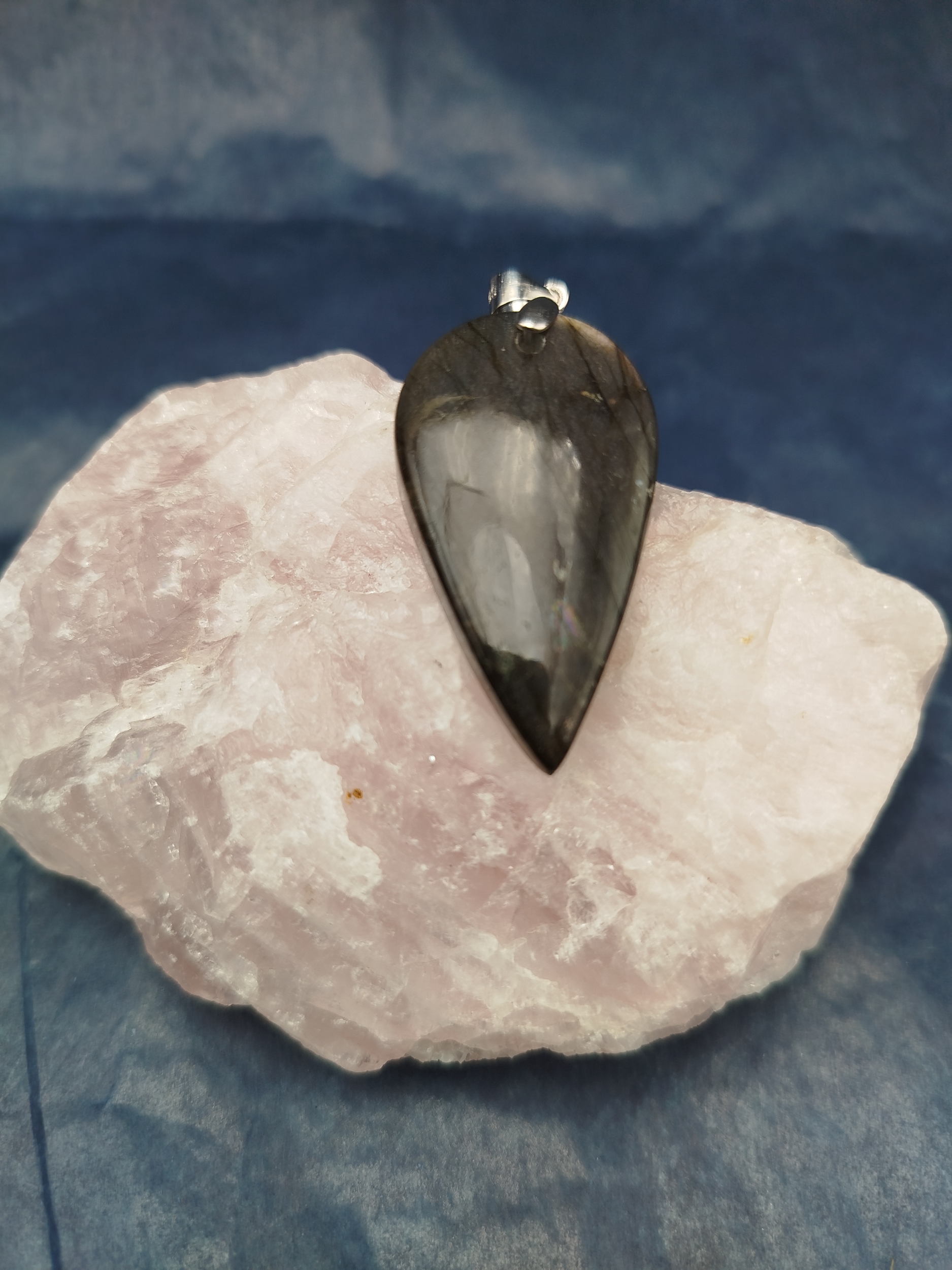 Pendentif en pierre