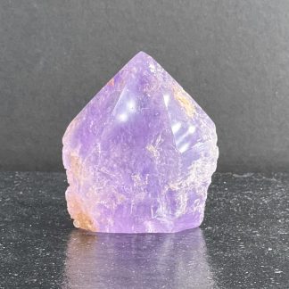 Pointe semi-brute Améthyste 162g environ